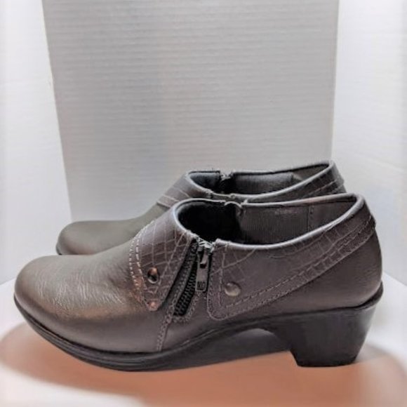 Easy Street Darcy Zipper Gray Closure Comfort Wave Shooties 9.5 New w/out Box - Picture 3 of 8